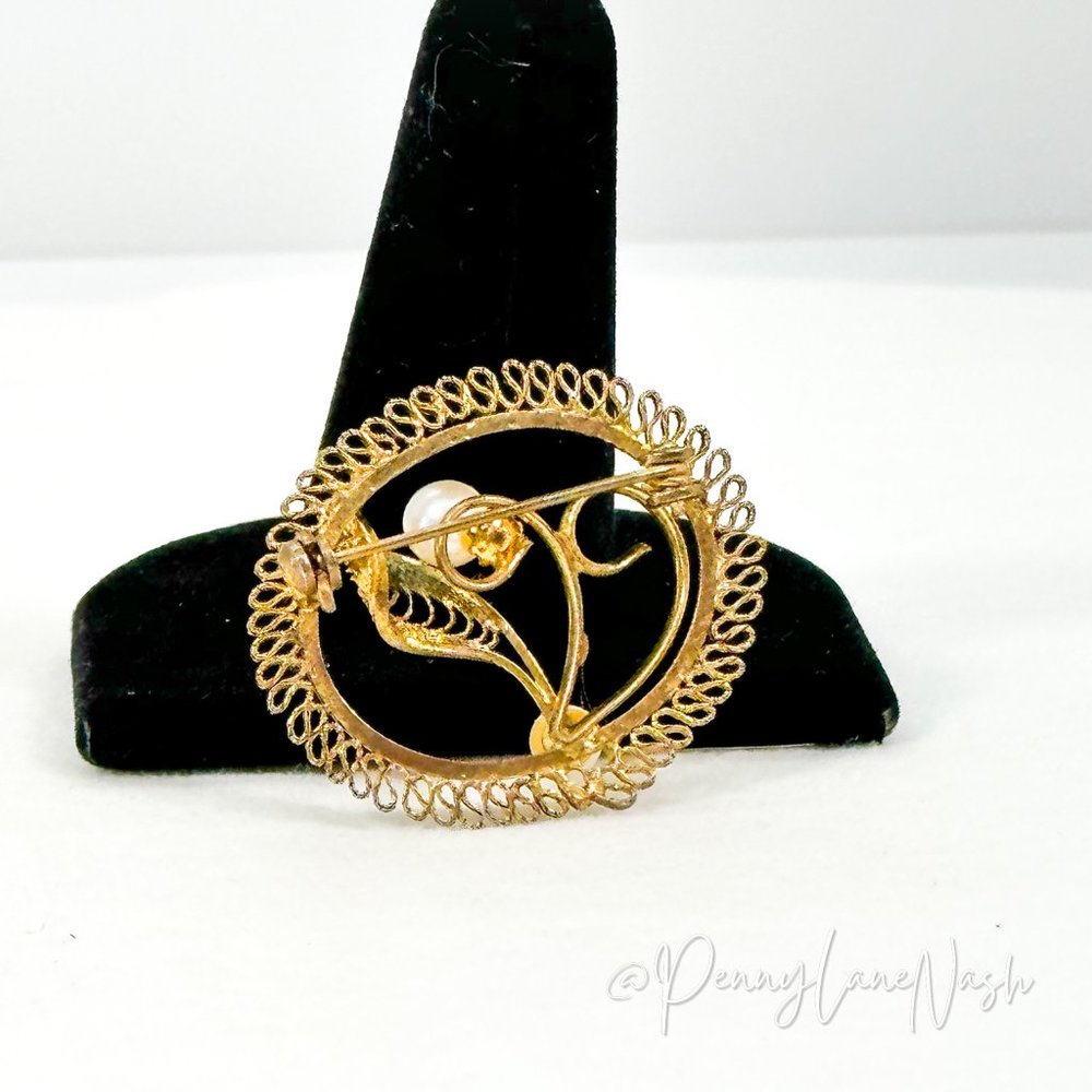 Vintage Golden Delicate Swirl with Pearls Brooch - Picture 2 of 2